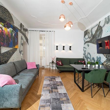 Central Stephansdom Apartment I Netflix I Self Check In Viena Exterior foto